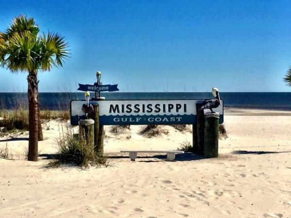 Walk To Beach & Casino! Gulfport Eksteriør billede
